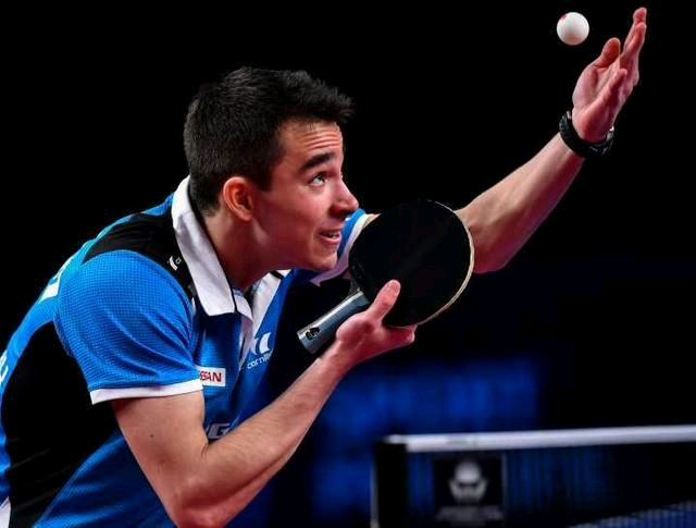 当他在社交 当他在社交