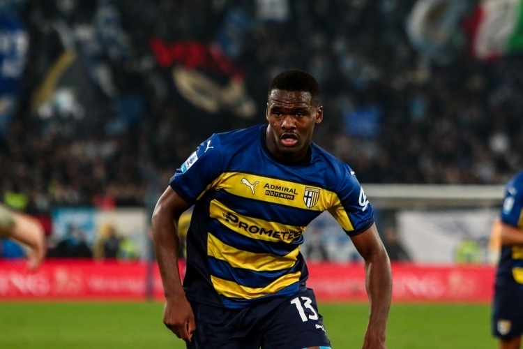 某地的一家 某地的一家