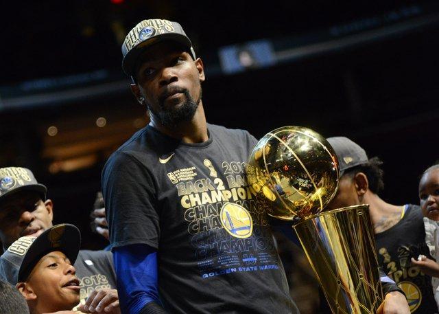 同时把出手 同时把出手